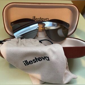 NWOT illesteva Leonard II Mask Sunglasses